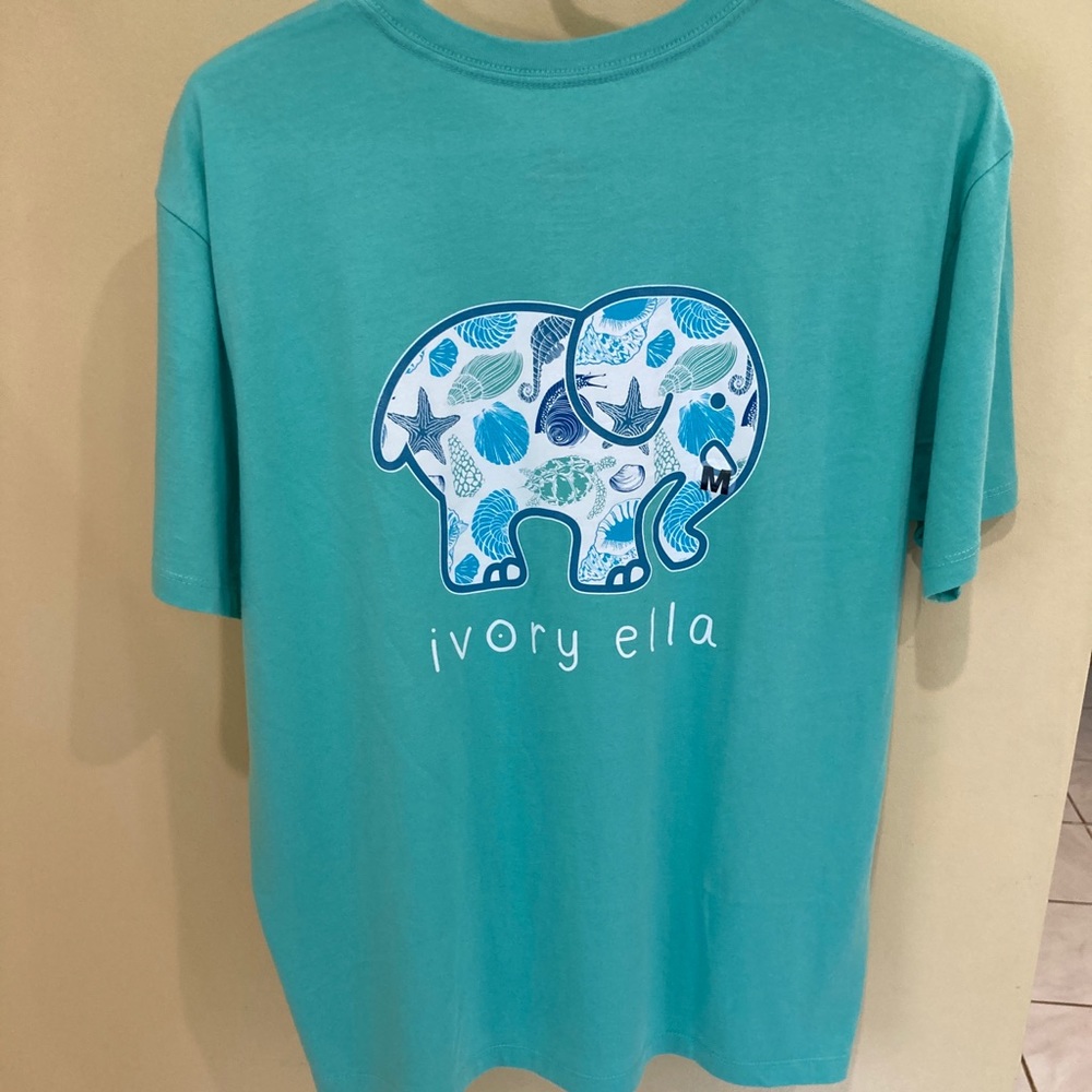 Pool blue ocean-themed Ivory Ella T-shirt Med